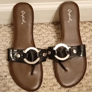 Qupid Thong Sandals Size 7 1/2